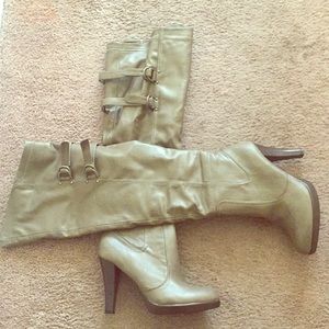 Knee high boots with heels (thin Faux fur inside)